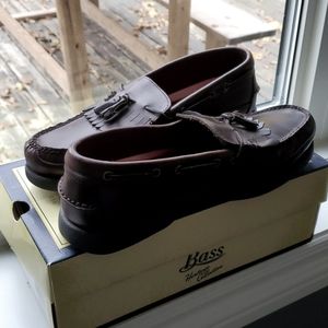 Bass brown Russell tassel loafers